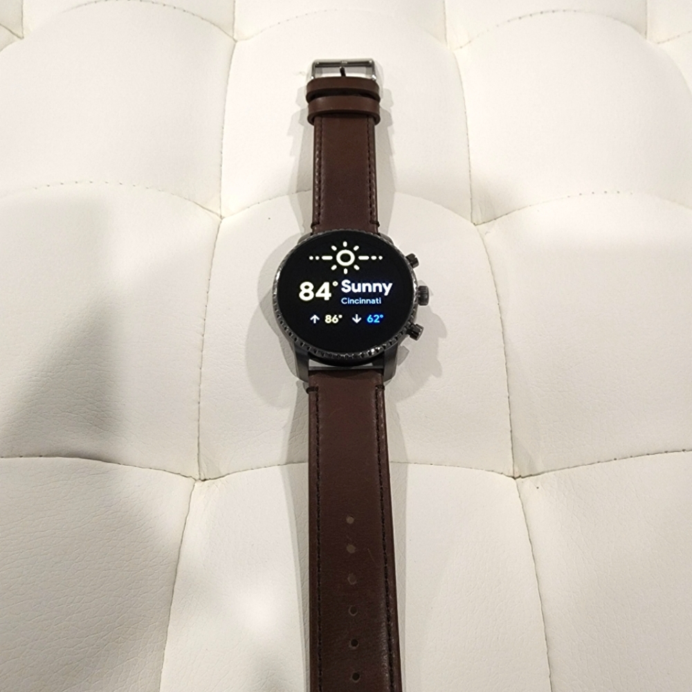 Fossil Explorist HR Gen 4 Smart Watch  Gun Metal and Leather Bands - Picture 3 of 10